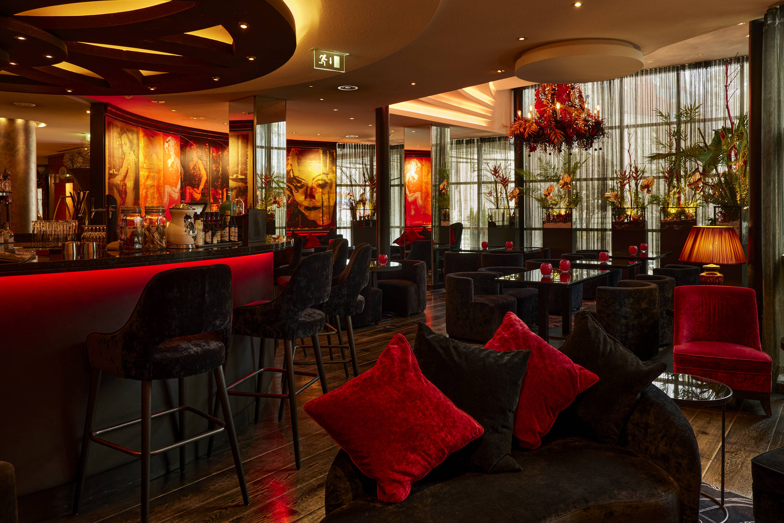 23 10 23 Savoy DivasBar 273 VK