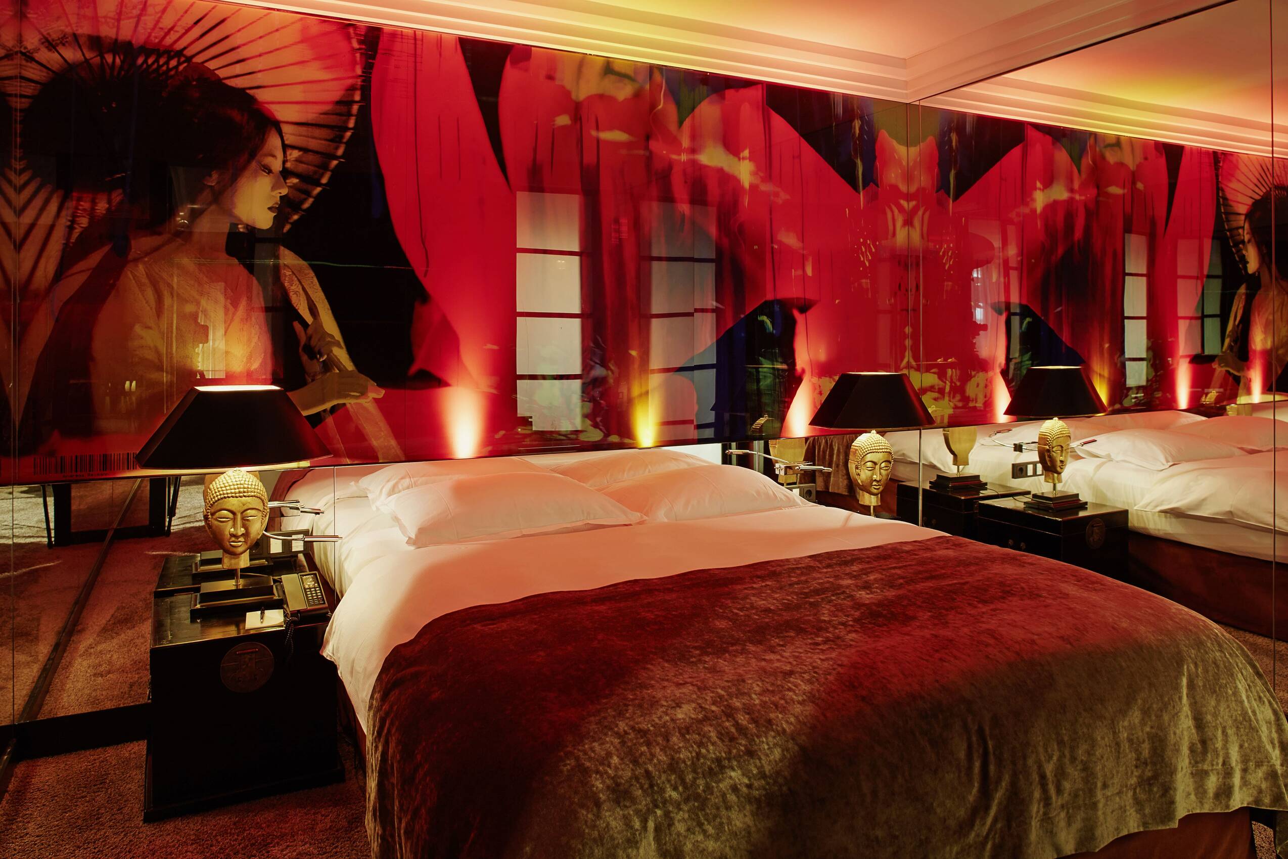 Urlaub in Köln mit Übernachtung in der Luxus Suite des Hotel Savoy