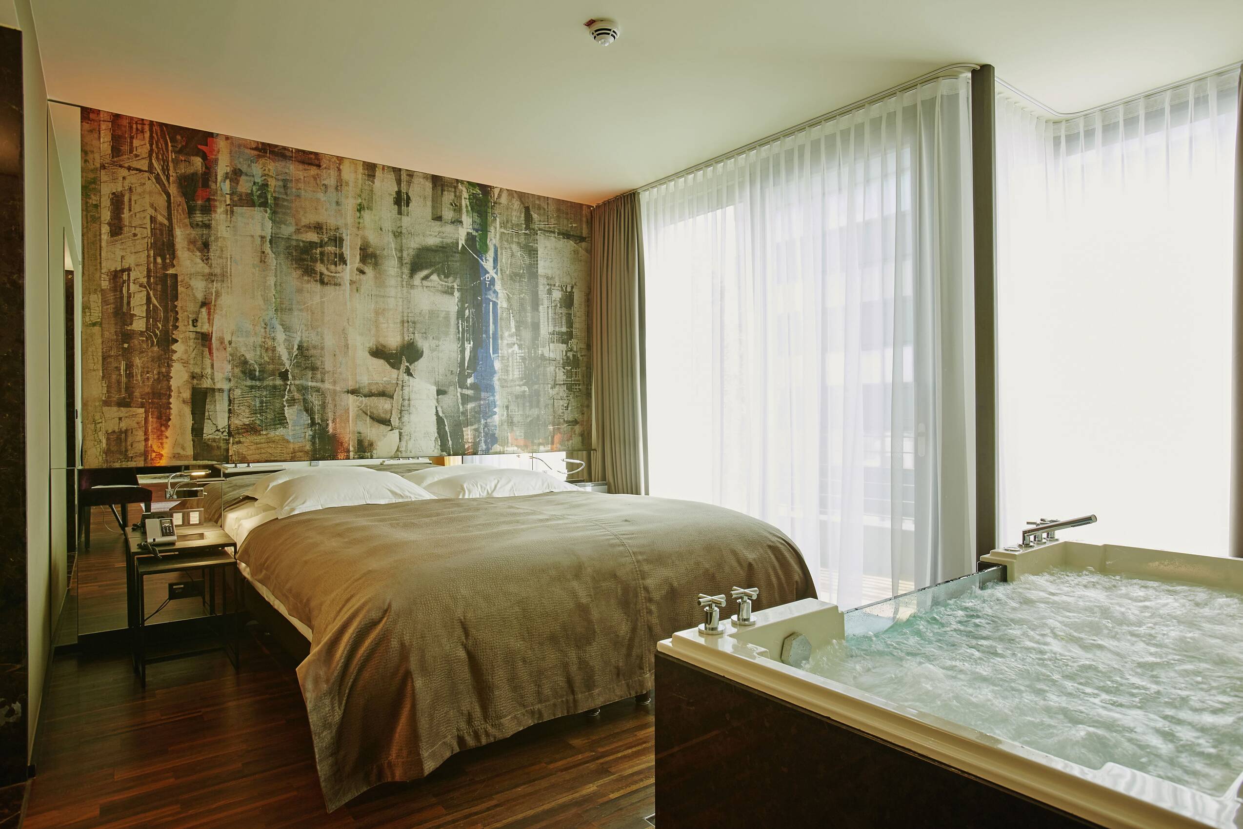 Übernachten im Full-Service Appartement im Hotel Savoy in Köln