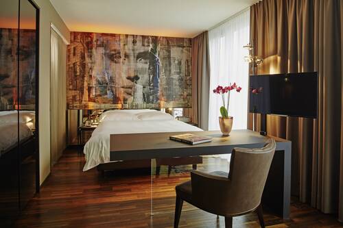 Urlaub in Köln mit Übernachtung im Hotel Savoy Komfort Appartement