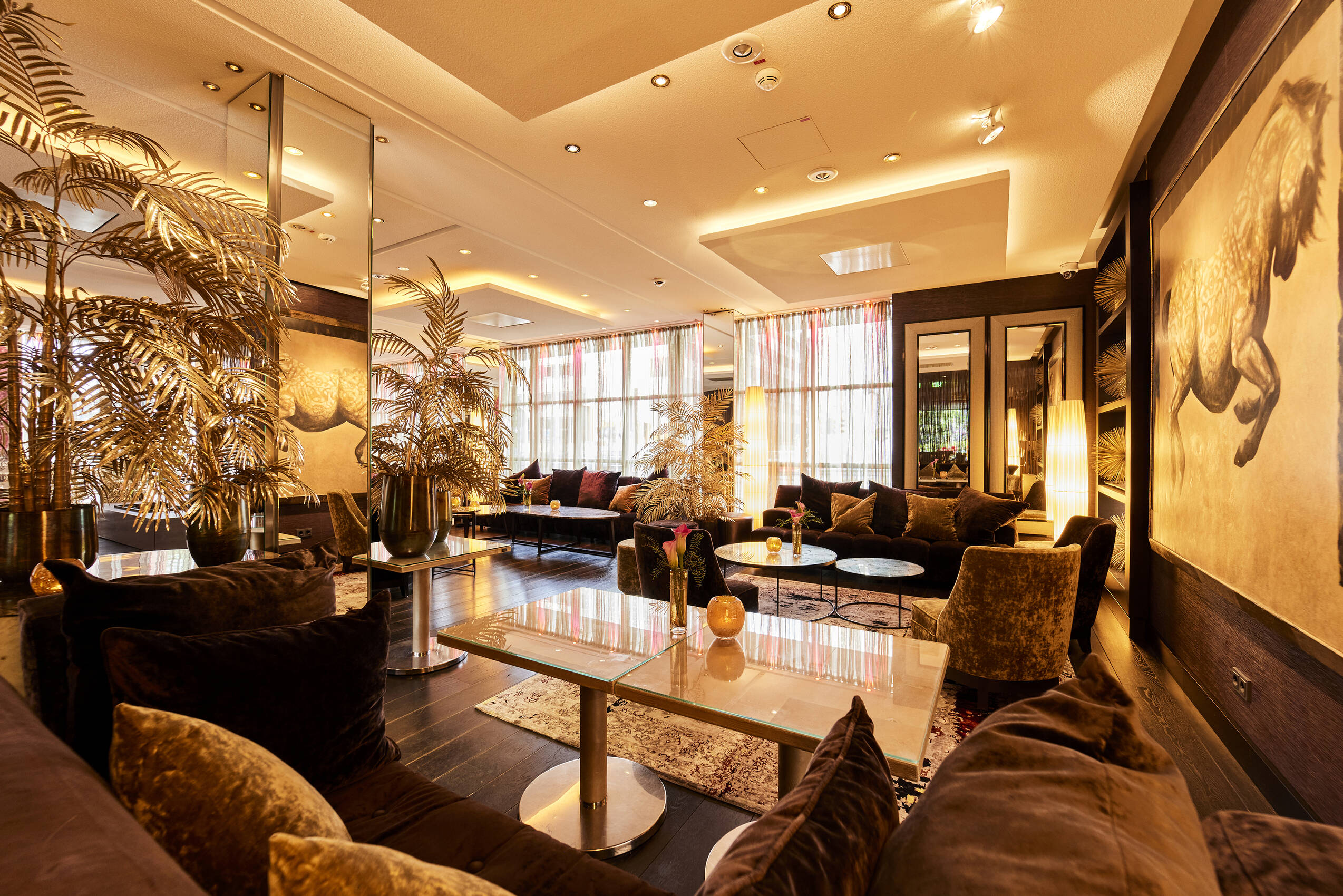 Frühstücksraum Kaminzimmer im Hotel Savoy